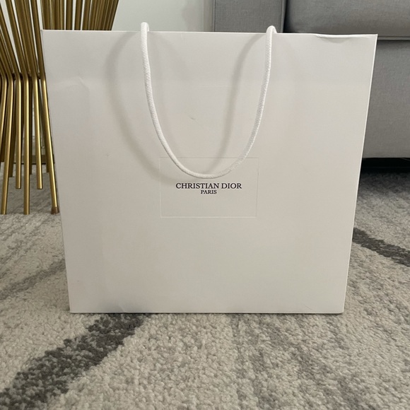 Authentic Christian Dior Bag, Magnetic Box, Dustbag and Pillow - Picture 5 of 7